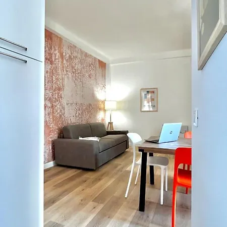 Happy Family Lanterna Apartment